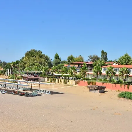 Adora Side Hotel 3*