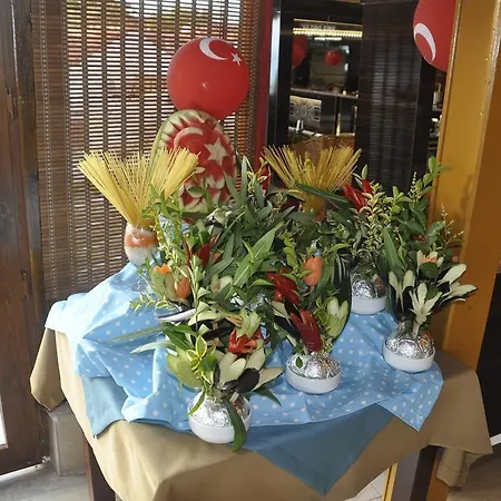 Adora Side